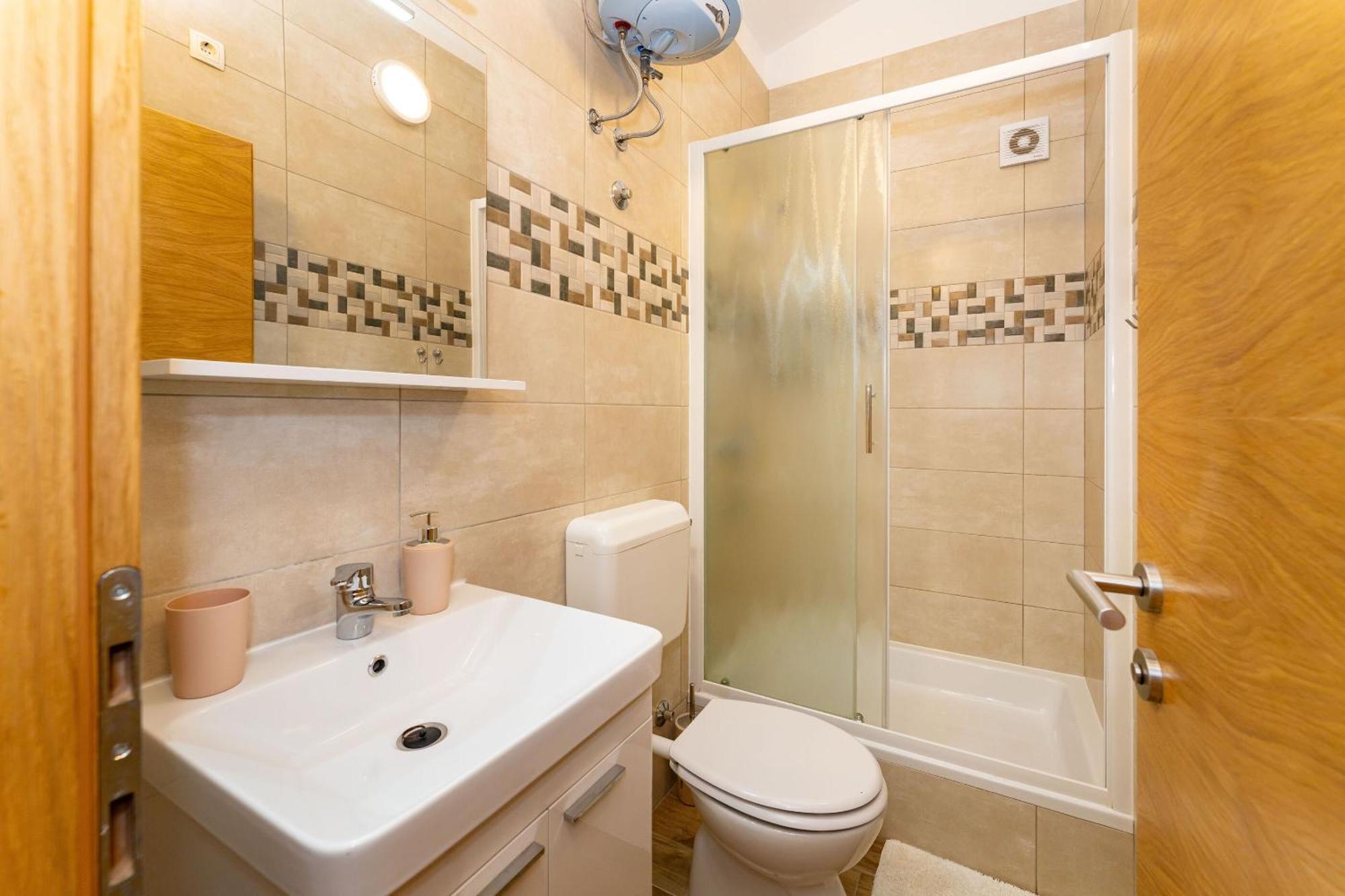 Apartments Nadica - Free Parking นิน ภายนอก รูปภาพ